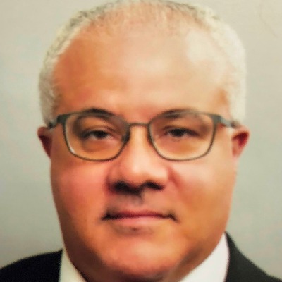 Dr. Fernando Amado Aymoré